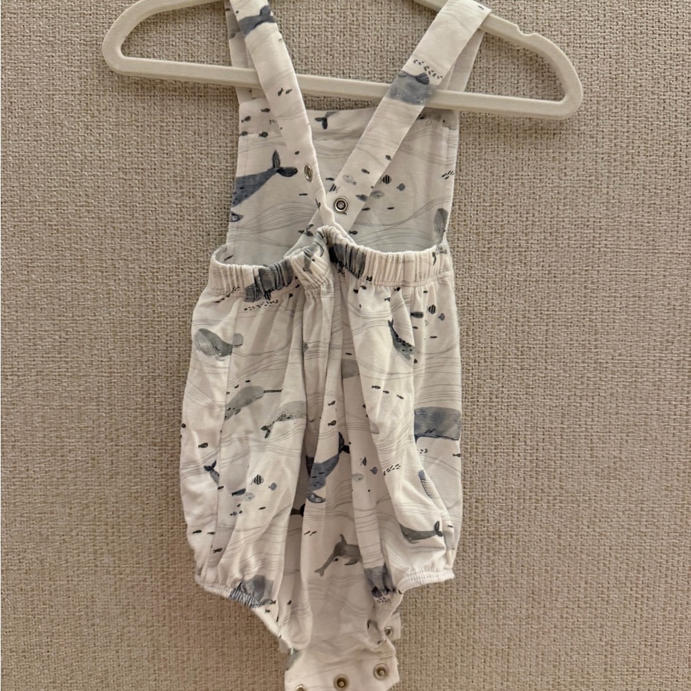 Angel Dear Whale Patterned Baby Outfit - Picture 2 of 3